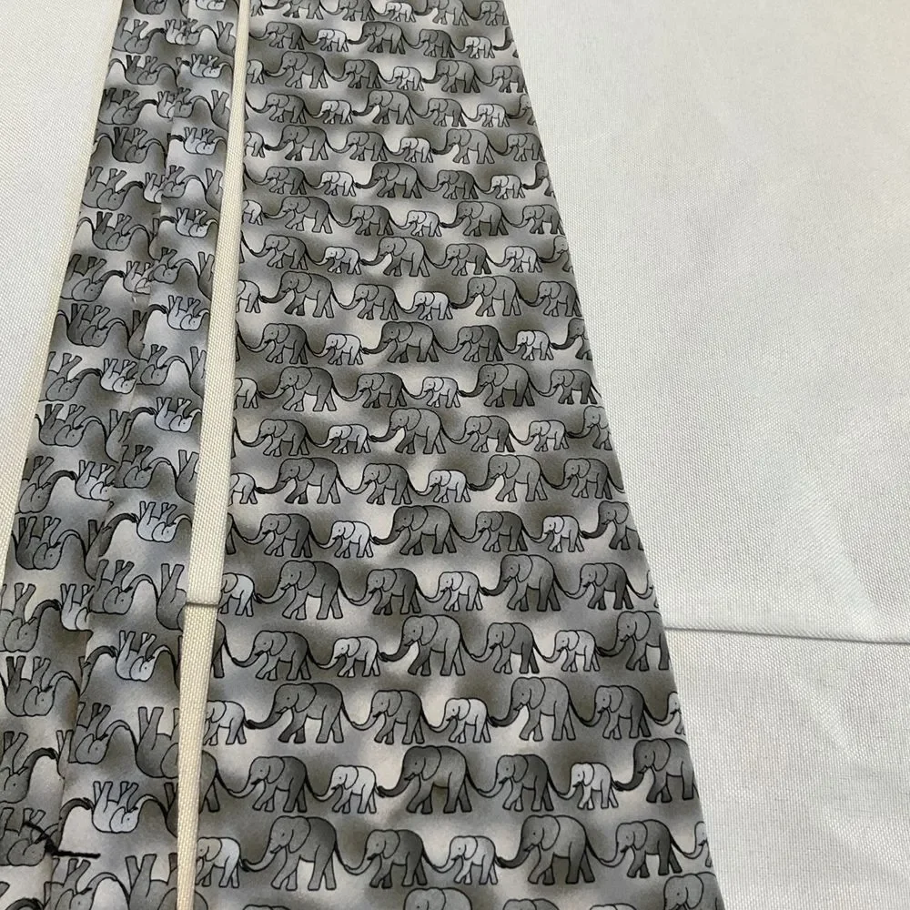 Facets Men's 100% Silk Necktie Grey African Elephants On Parade Pattern Wildlife